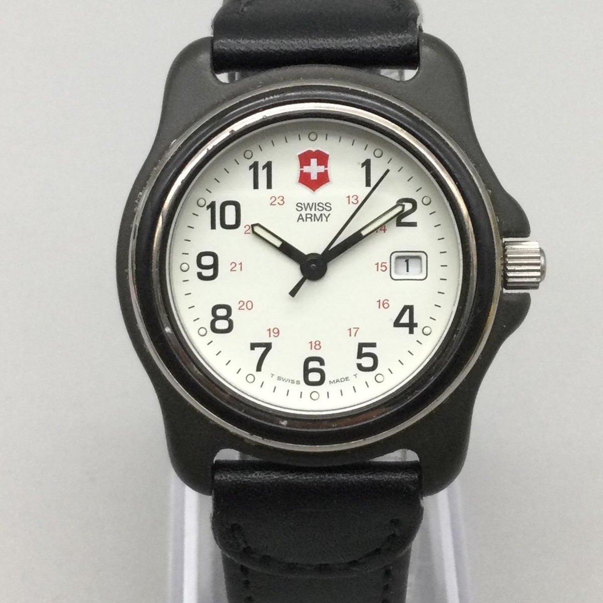 Vintage Victorinox Swiss Army Womens Watch 33mm Silver Tone Date New Battery Victorinox Swiss Army Made Watch Women 28mm Silver Tone Date  main image 4