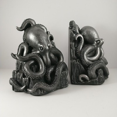 DAC Octopus Shipwreckキット DWK World Of Wonder Octopus Kraken Decorative Resin Bookend Set