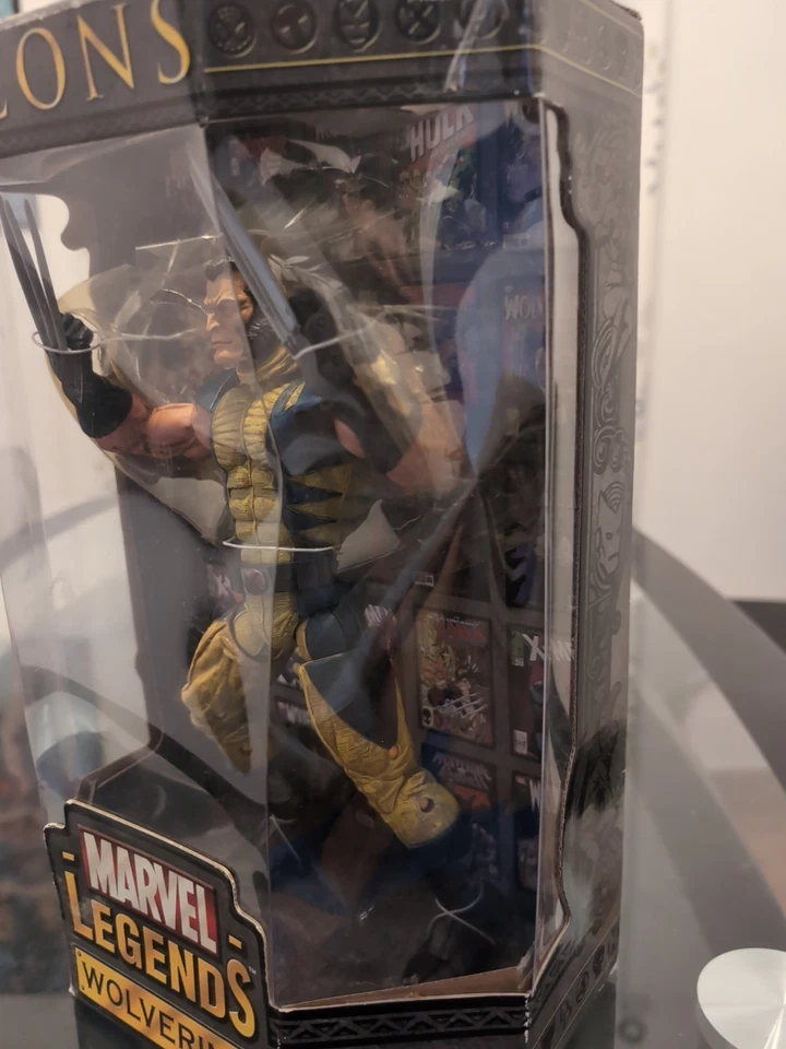 Figura de acción Toy Biz Marvel Legends Icons Wolverine 12" Foto 4 de 4