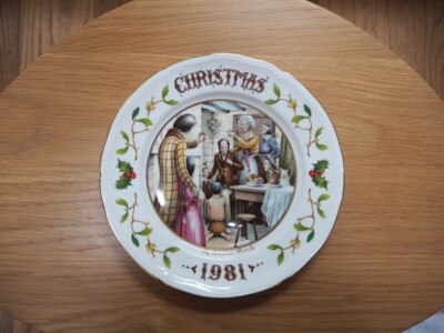 Aynsley Weihnachtsteller 1981 ''The Cratchit Family'' Bone China