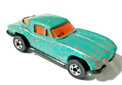 Hot Wheels 1979 Corvette Stingray 1963 Green Orange Crackle Finish Split Window