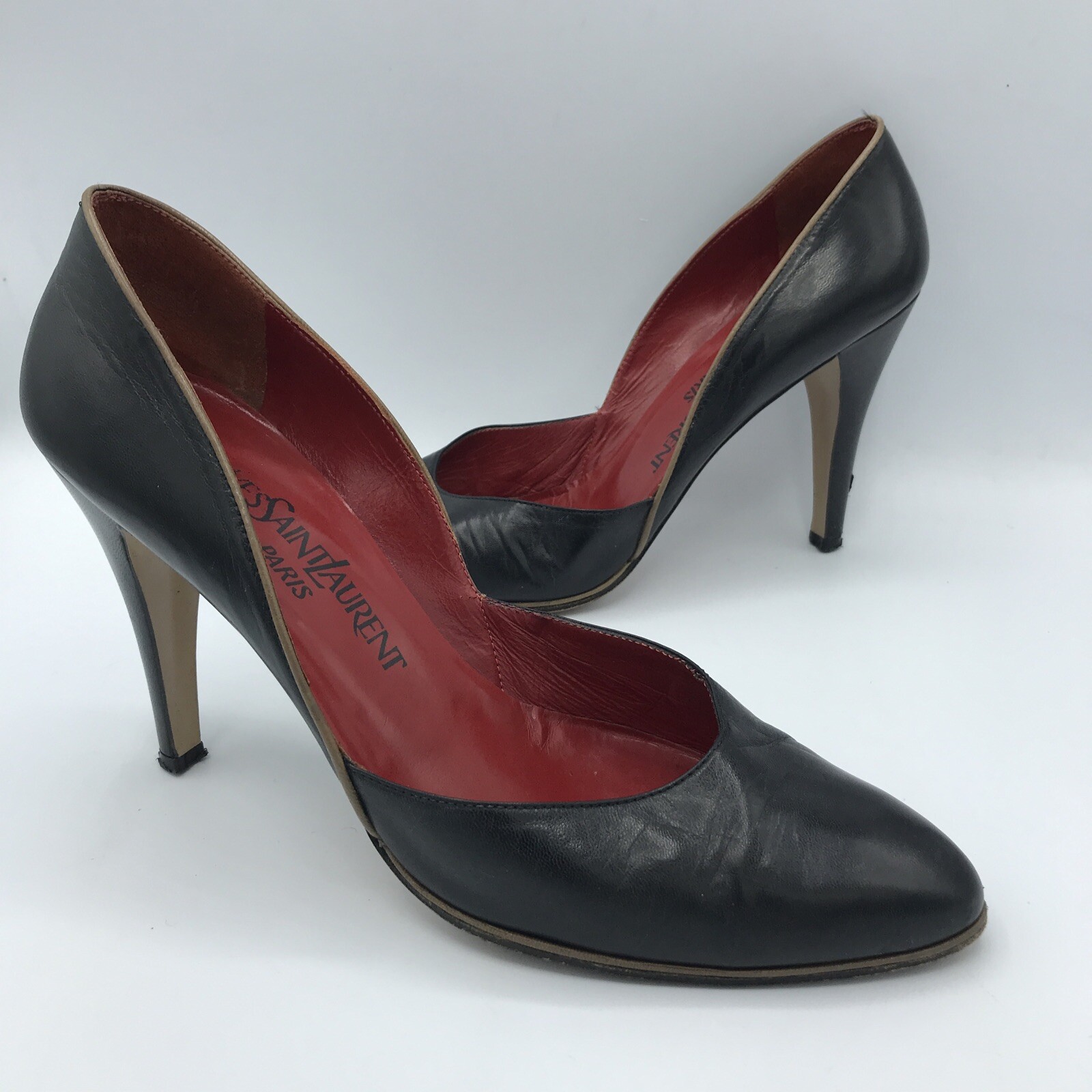 Decolte vintage Yves Saint Laurent nere in pelle con tacco a punta misura 8 5 M