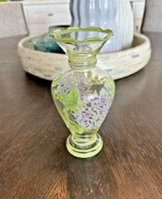 Tracy Porter Hand Painted Glass Floral Bud Vase 6-1/2" Ruffled Edge Purple Green