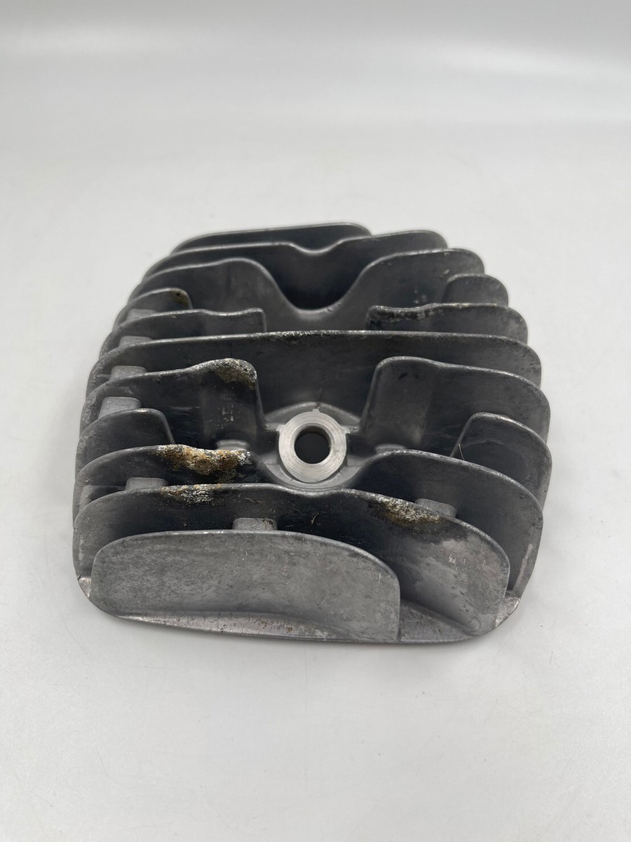 VTG Suzuki TS100 TC100 1973-1977 Cylinder Head 11111-25600 VTG Suzuki TS100 TC100 1973-1977 Cylinder Head 11111-25600