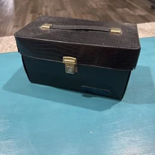 VTG Nintendo NES 10 Game Storage Case & 6 Game Cartridges 