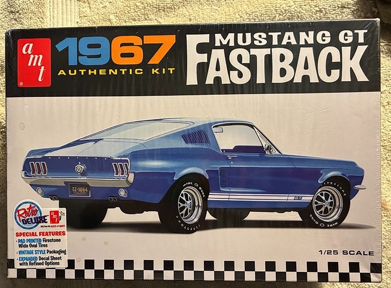 AMT 1241 1/25 1967 Ford Mustang GT Fastback Model Kit