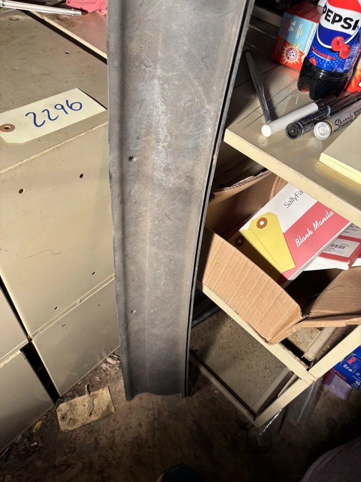 AMC Javelin AMX 1971-74 ventana trasera interior panel inferior moldura Foto 3 de 4