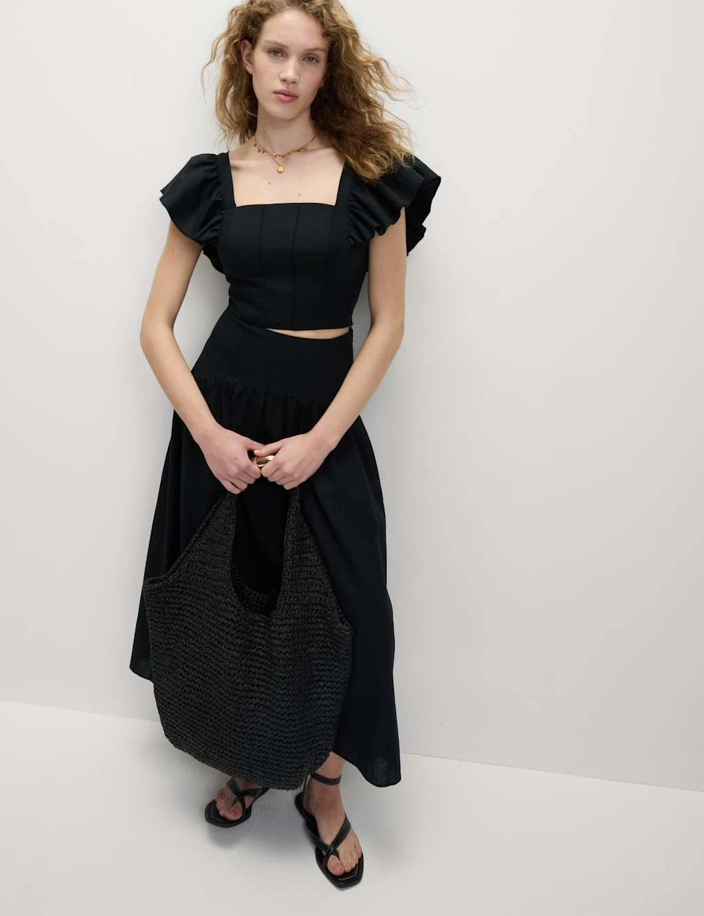 Marks & Spencer Womens Linen Midaxi Pleated Skirt in Black - M&S
Opens in a new window or tab