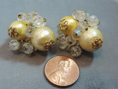Vtg VENDOME Blassgelbe Perle AB Kristall Gold Perlen Cluster Clip Ohrringe 11i 2