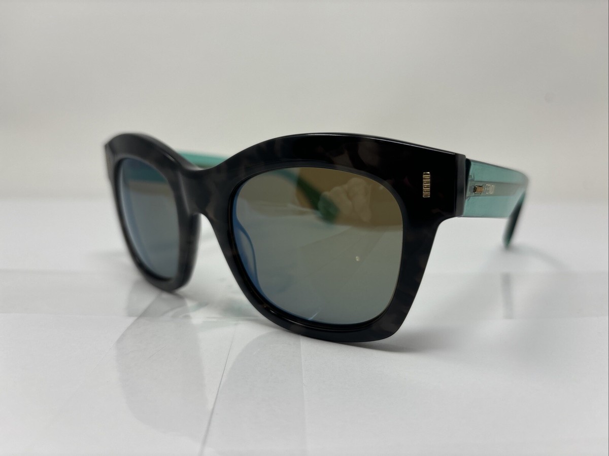 Fendi Women\'s Black and Green Sunglasses Brand New FENDI Sunglasses FE 40125I 95N Green/Dark Green  main image 4