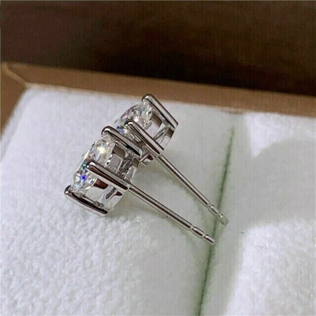 4Ct Round Lab Created white Topaz Push Back Stud Earring 14K White Gold Plated - Imagem 3 de 4