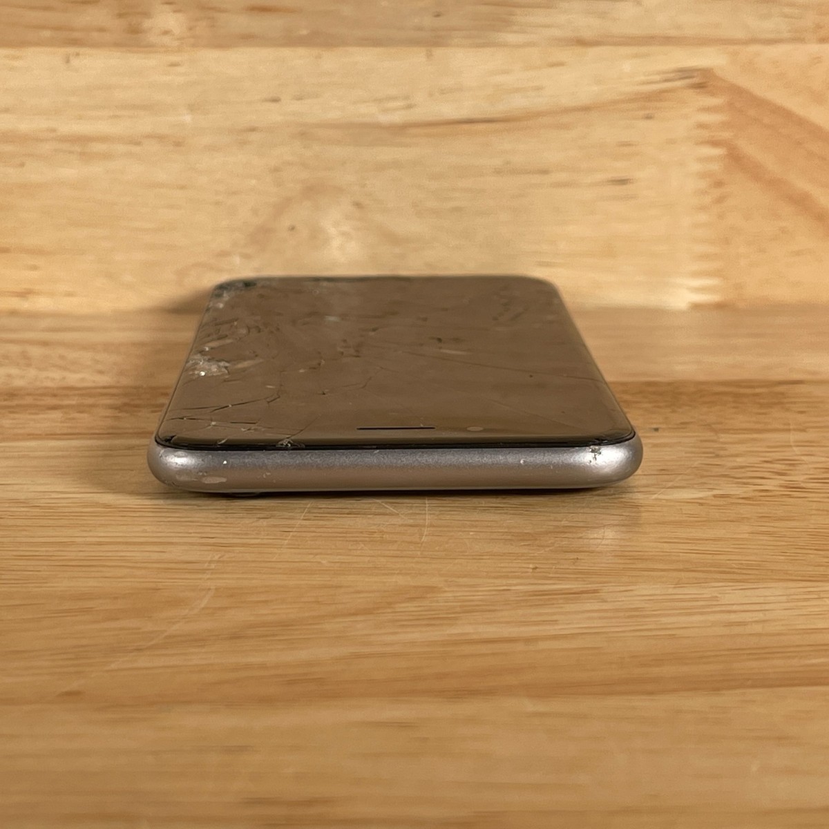 Apple iPhone 6 A1549 Gray 1GB RAM 4.7