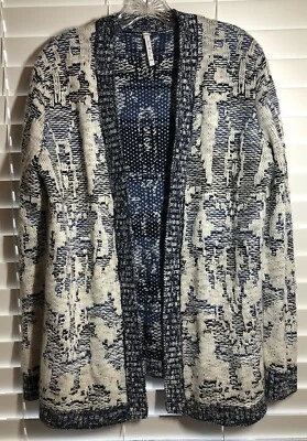 Willow & Clay Women's Size M Blue & Cream Sweater Open Front - Image 1 of 4