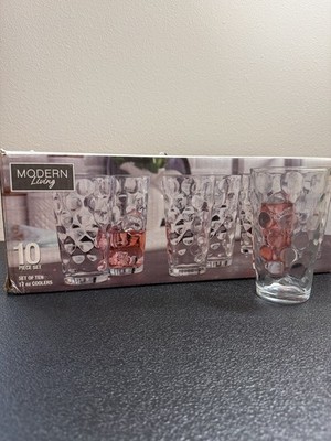 Glass Cups Modern Living 17 oz, never used, in original box, box opened