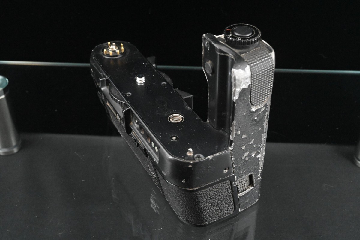 Nikon F3 HP モータードライブ MD-4付き Nikon MD-4 Motor Drive for F3 F3HP F3T F3P [AS IS] Quick Shipping
