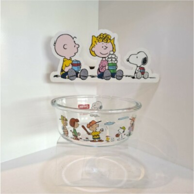 Pyrex Peanuts Snoopy Glass Storage Heat Resistant Containers Round