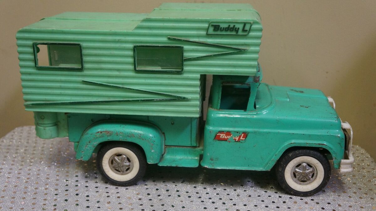Vintage Buddy L 60s Ford Deluxe Pickup Truck Green Camper w Vintage Buddy L 60s Ford Deluxe Pickup Truck Green Camper w