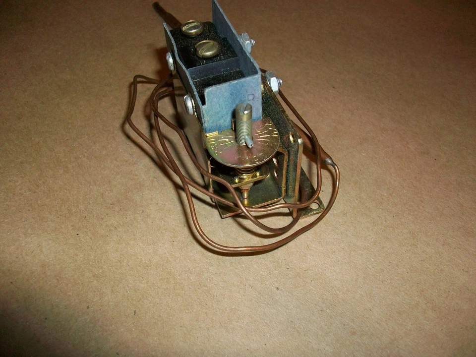 Essex Stemco Thermostat 102WL300 220-280 degrees NEW - Image 2 of 3