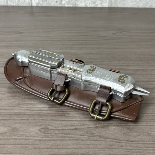 ASSASSIN'S CREED ORIGINS ASSASSIN'S BRACER WITH HIDDEN BLADE TOY UBISOFT COSPLAY