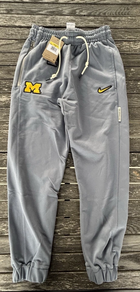 Mujer Jordan Michigan Wolverines 2024 Sideline Player Performance Jogger S $95 Foto 2 de 4