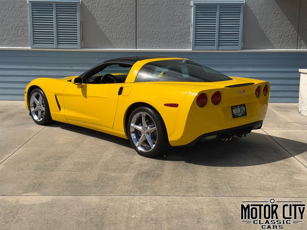 2011 Velocity Yellow Tintcoat Chevrolet Corvette   | C6 Corvette Photo 6