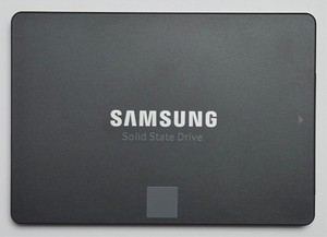 Samsung 870 EVO 4TB 2,5 Zoll SATA III Interne SSD