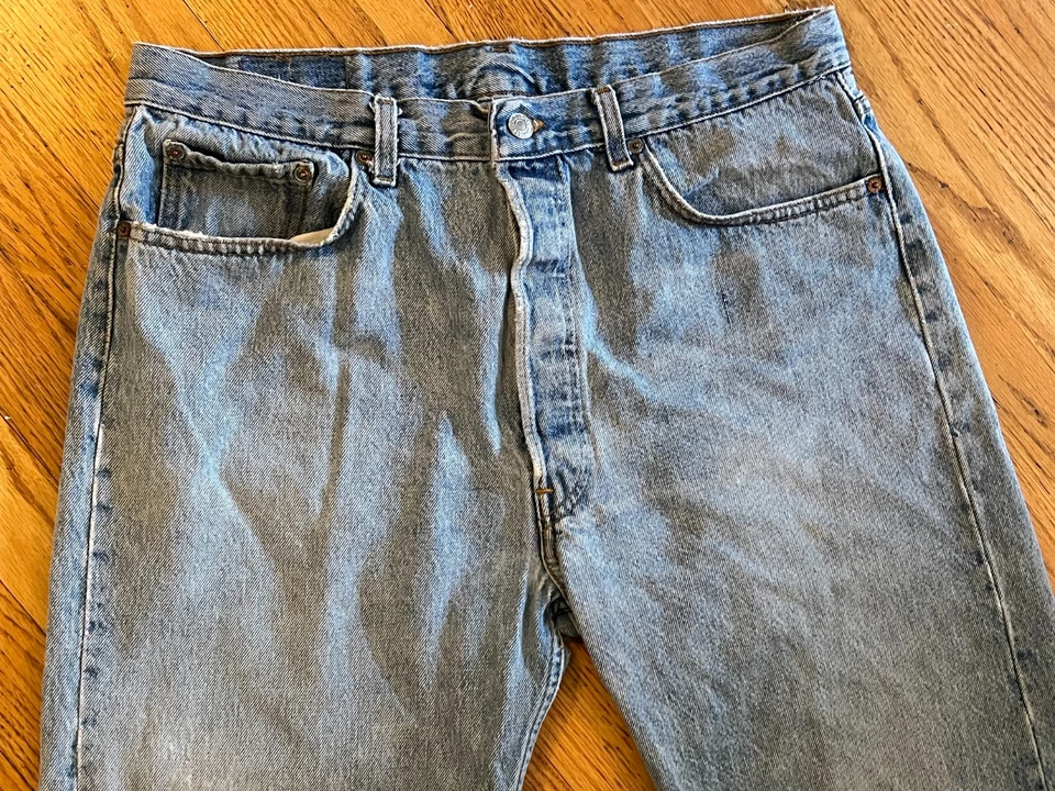 Pantalones de mezclilla Levi's XX 501 de colección años 80 con botones para hombre talla 38 x 32 hechos en EE. UU. irregulares Foto 4 de 4