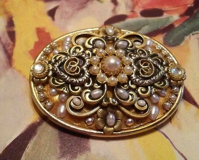 Michal golan brooch sale