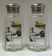 A Nice Set of Sunoco Gasoline Salt & Pepper Shakers 3¾" Tall