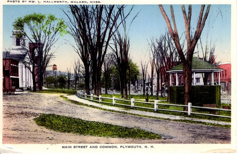 Plymouth,  New Hampshire - A view of Main Street and Common - c1930