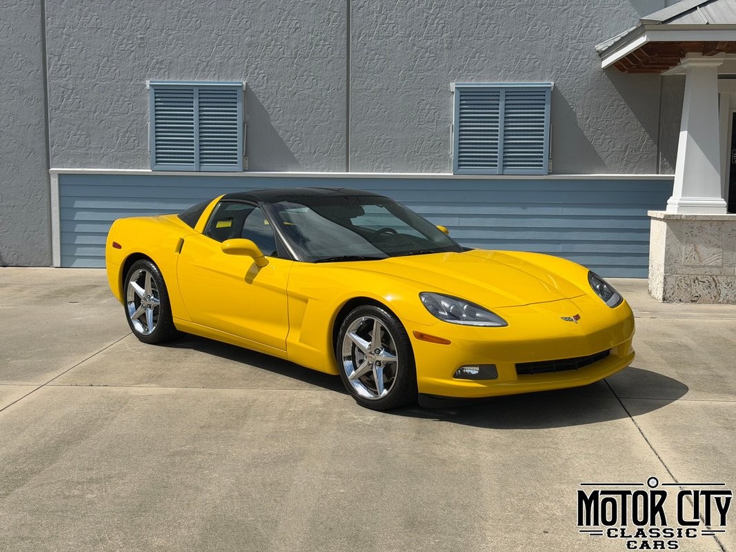 2011 Velocity Yellow Tintcoat Chevrolet Corvette   | C6 Corvette Photo 2