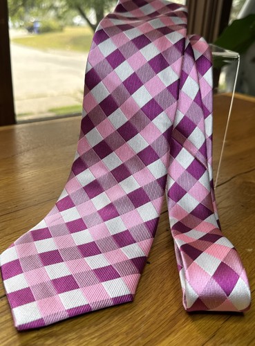 DONALD J. TRUMP Signature Pink Plaid Extra Long 66"L X 3 5/8"W 100% Silk Tie - Picture 4 of 5