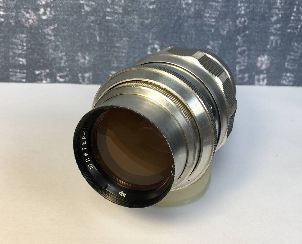 JUPITER - 11 Soviet Vintage lens 4 / 135mm Mount M42 - Silver