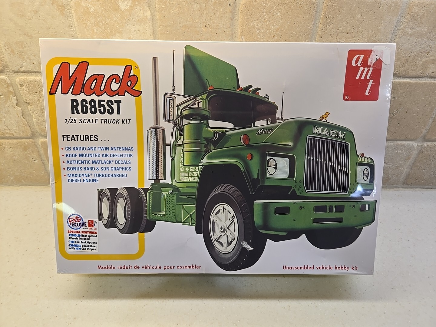 AMT Mack R685ST 1/25 scale Truck, !!Factory Sealed!! | eBay