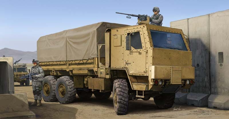 Trumpeter 01008 - 1:35 M1083 MTV (Armor Cab) - New