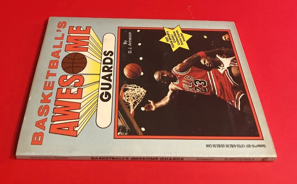 CHICAGO BULLS MICHAEL JORDAN Basketball Awesome Guards Book 1991 Vtg DJ Arneson Foto 4 de 4