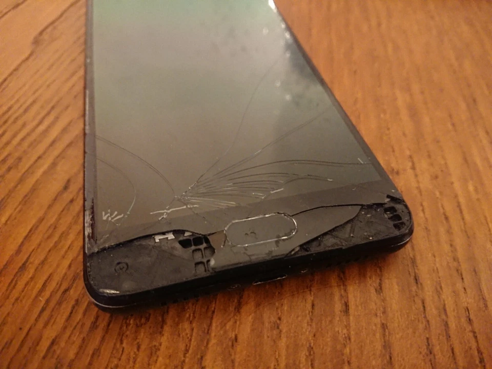 OUKITEL K8000 64Gb 4Gb RAM Android Smartphone Screen Damaged  - Image 3 of 4