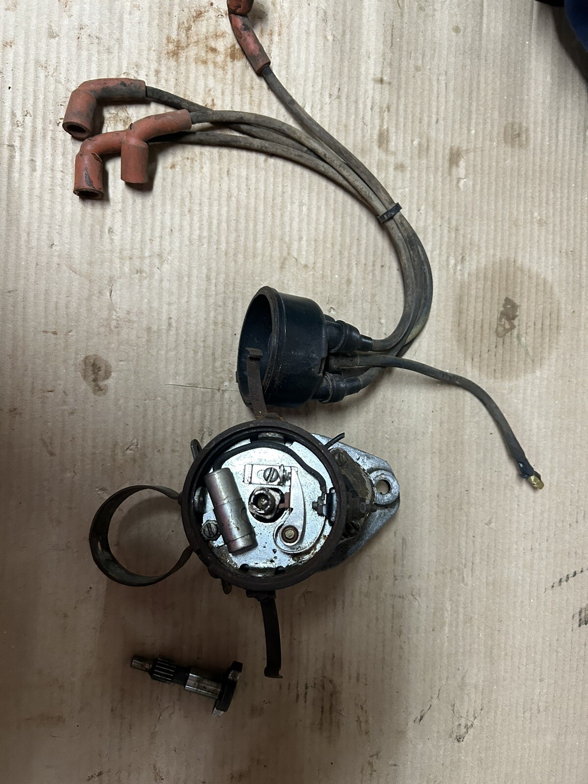 Farmall IH/Cub Distributor & Drive Housing from 1977 Cub eBay