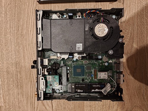 Dell Optiplex 3070 Micro i3-8100T@3.1 16GB RAM 500GB NVMe WiFi & BT Win 11 Pro - Picture 9 of 10