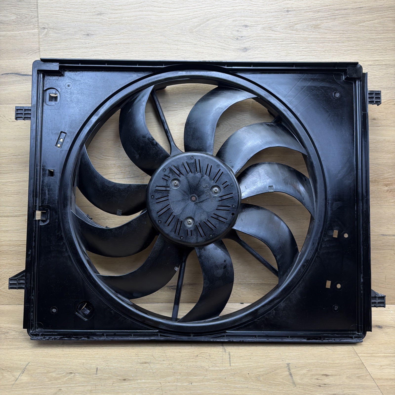 🟢2014-2022 Maserati Quattroporte M156  Radiator Cooling Fan Motor Assembly OEM