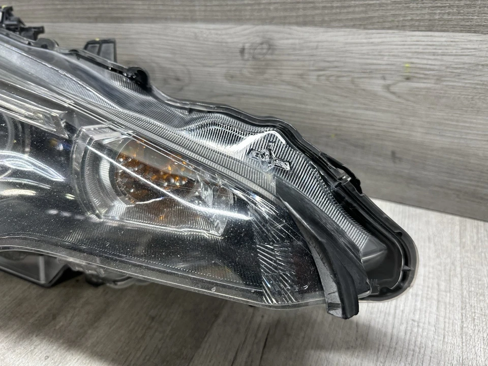 Faro de xenón lado derecho del conductor derecho lado derecho OEM 2013-2019 Subaru BRZ HID ((66)) Foto 4 de 4