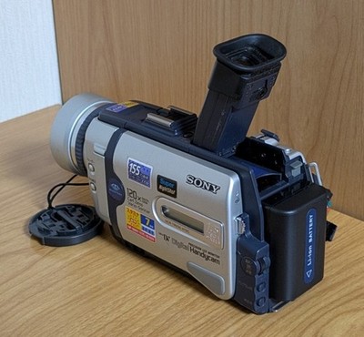 SONY DCR-TRV30 Handycam Camcorder NightShot MiniDV Japanese only
