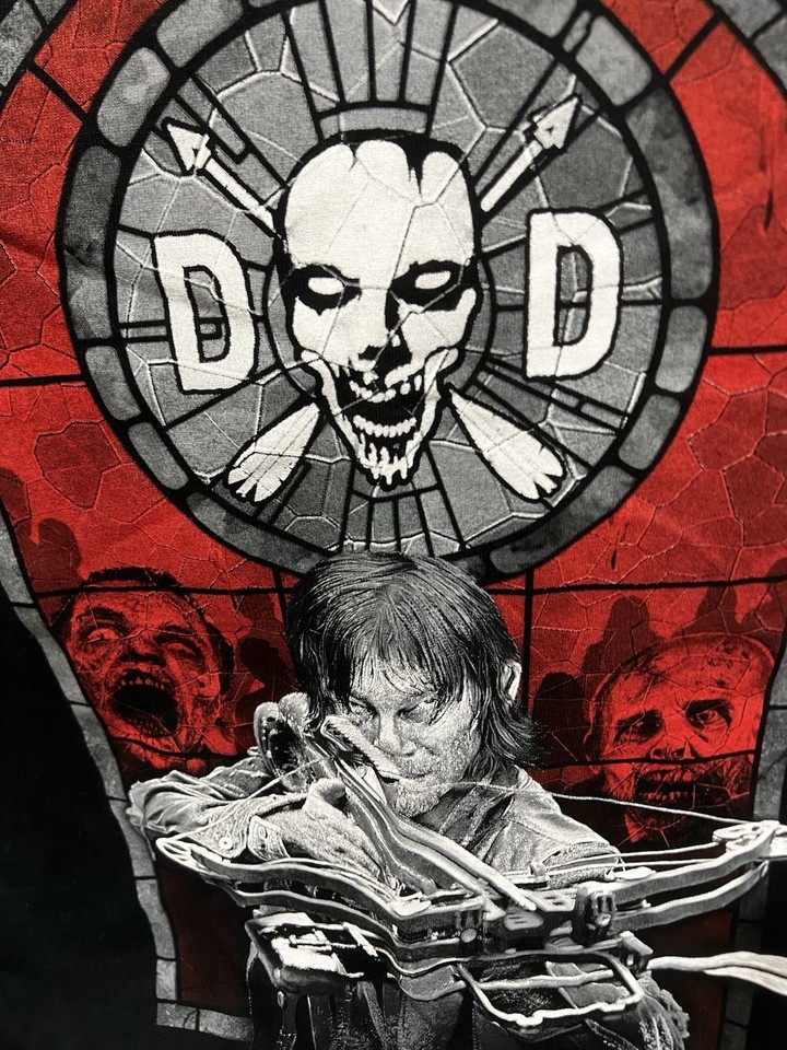 The Walking Dead Tee Shirt 2015 Size Small AMC Zombies Graphic | eBay ...