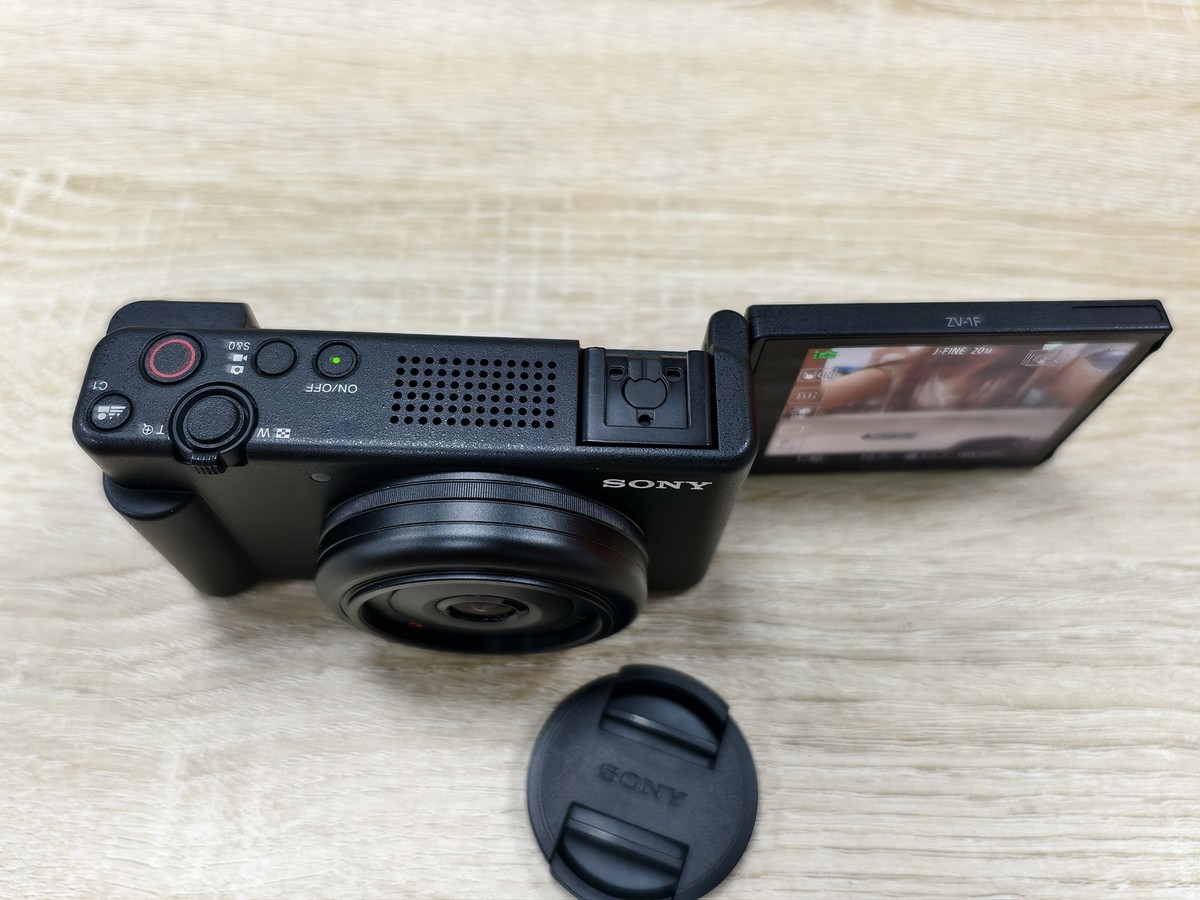 Sony ZV-1F 20.1MP 4K f/2 Vlogging Compact Digital Camera - Black