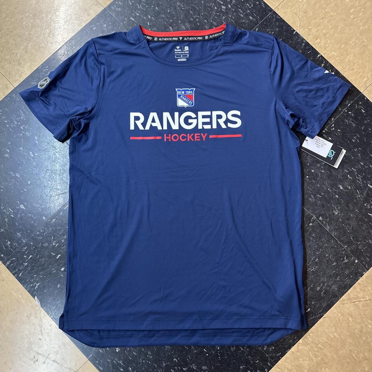 Fanatics Men's navy blue T-shirts