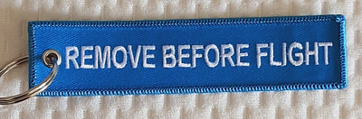 OPEN SIGHT Schlüsselanhänger Relief bestickt REMOVE BEFORE FLIGHT Keychain