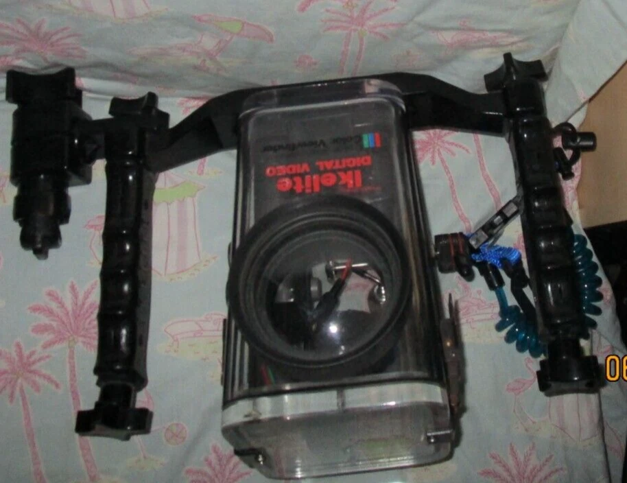 IKELITE DIGITAL VIDEO COLOR VIEWFINDER UNDERWATER DIVING SCUBA CAMERA HOUSING - Image 2 of 4