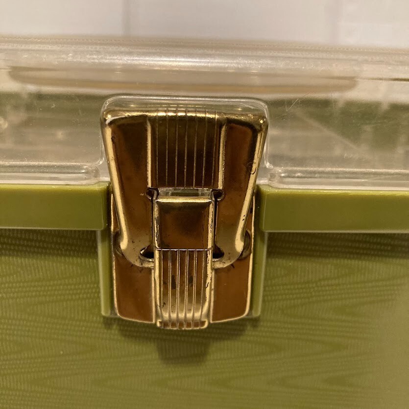 WIL-HOLD Plastic SEWING BOX 1970s Green with Tray Med Size Vintage Wilson Mfg.