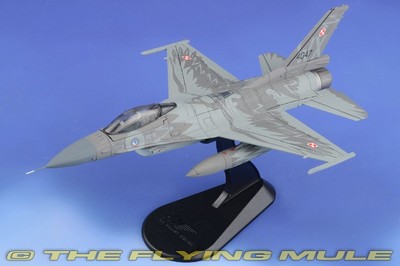 Hobby Master 1:72 F-16C Fighting Falcon Polish Air Force 302nd FS #4047