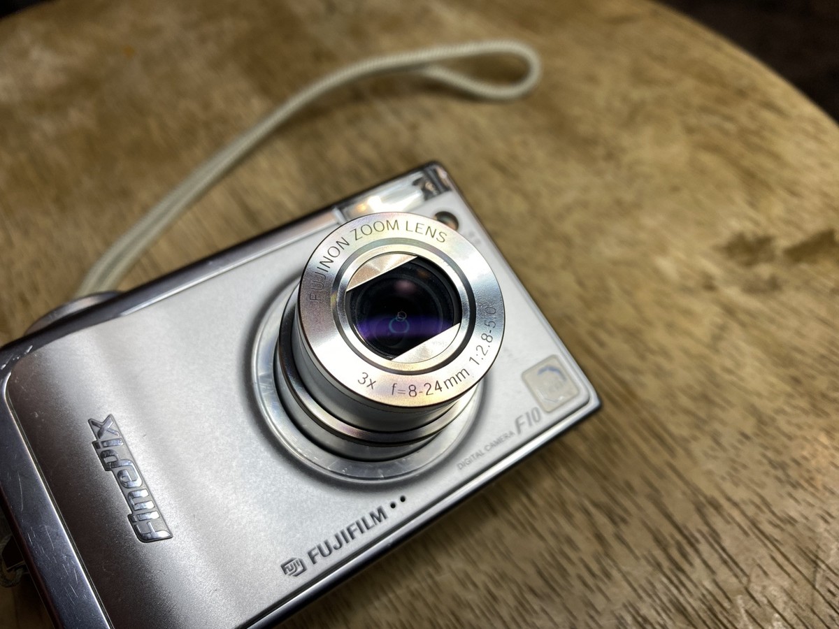 FUJIFILM FinePix F10 Super CCD 6.3mp Digital Camera Tested